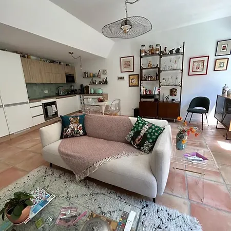 Manege Godillot Apartment